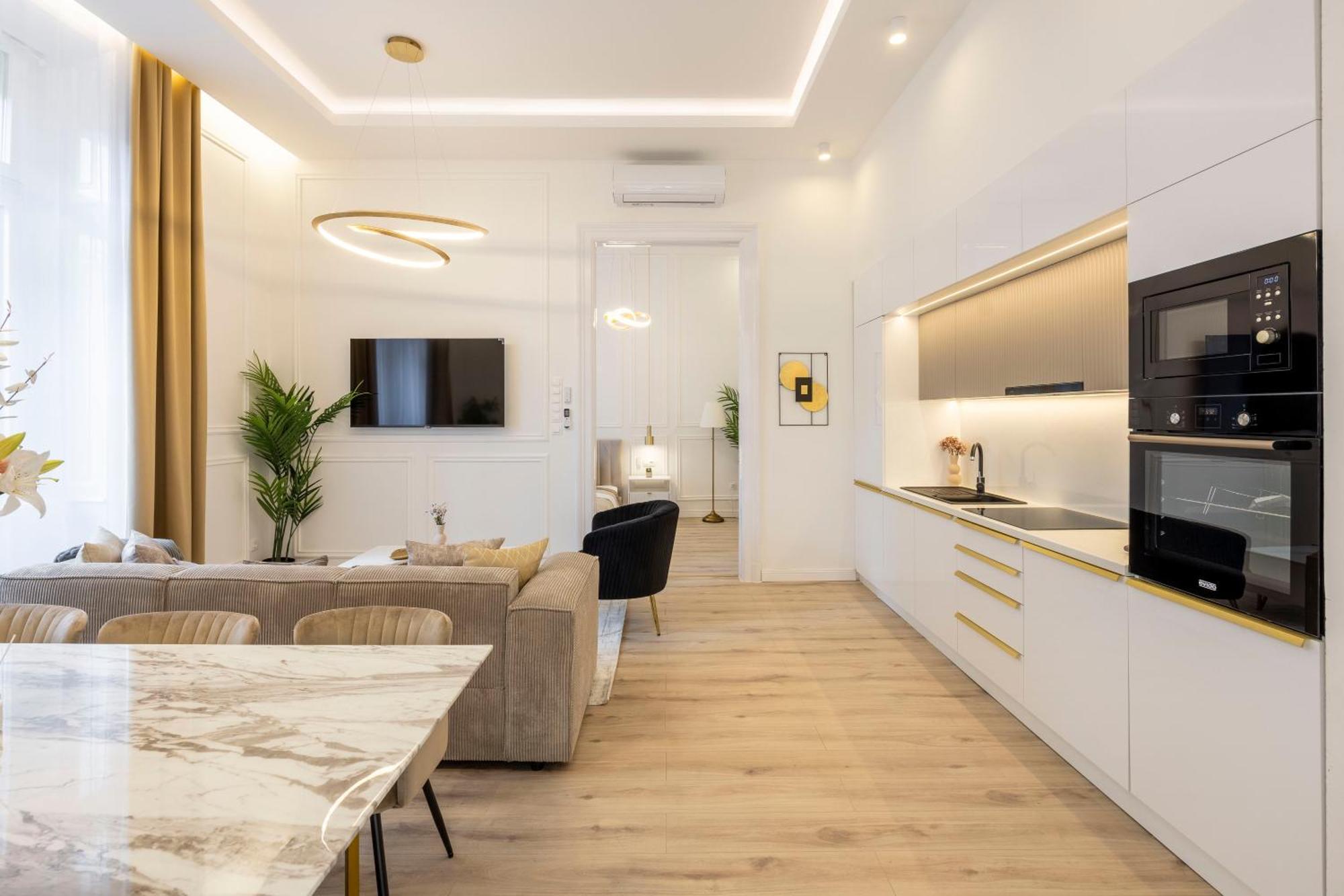 Exclusive & Prestigious Central Residence W/ Balcony Budapeste Exterior foto