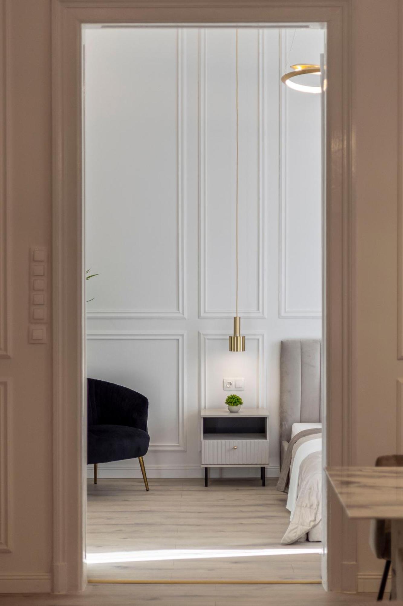 Exclusive & Prestigious Central Residence W/ Balcony Budapeste Exterior foto