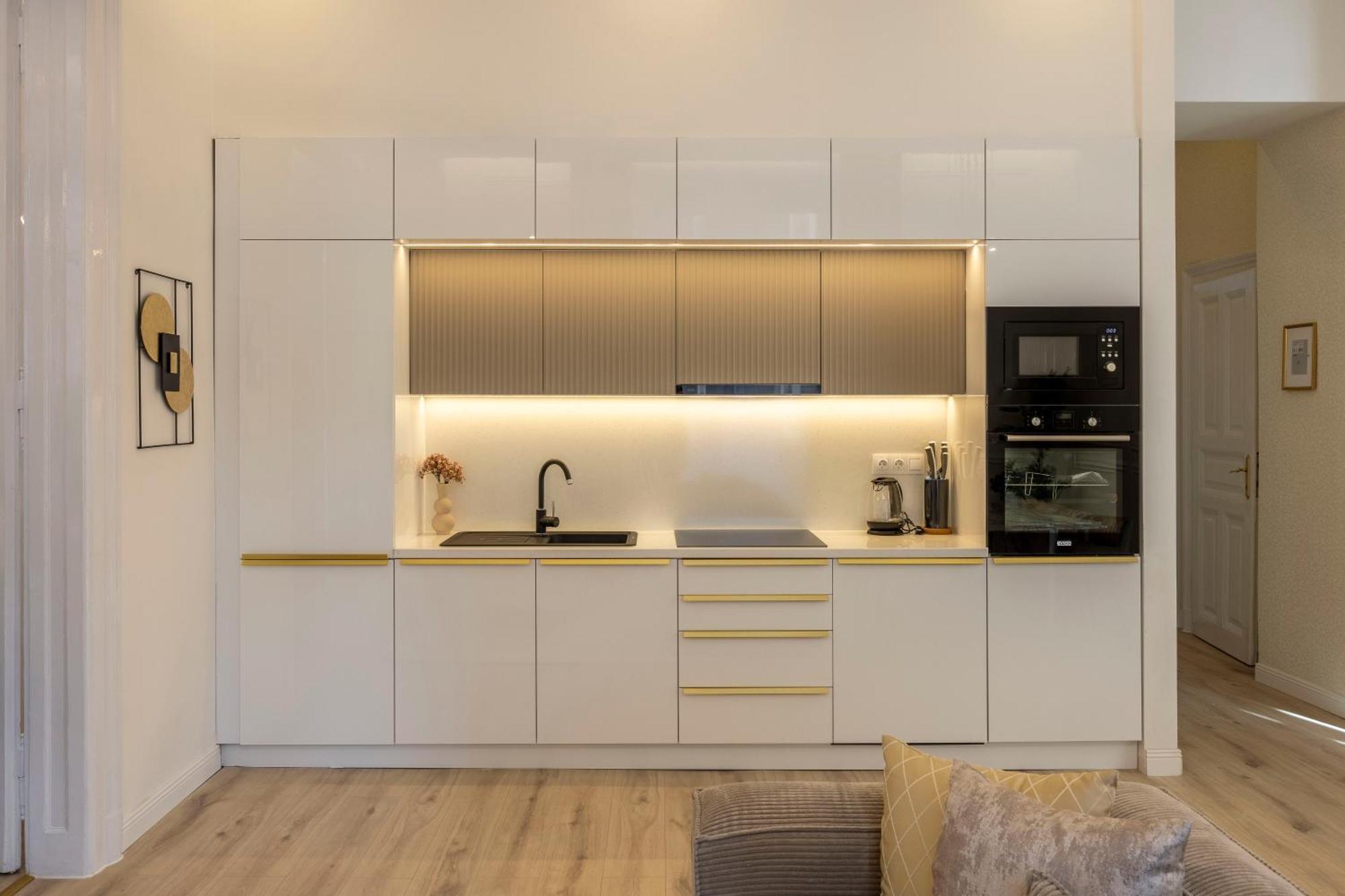 Exclusive & Prestigious Central Residence W/ Balcony Budapeste Exterior foto